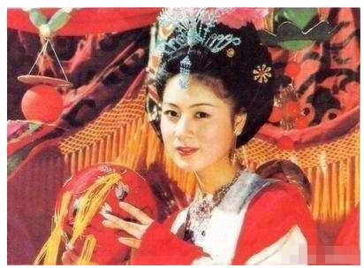 马兰结过几次婚?马兰年轻时的美丽照片 马兰结过几次婚?马兰年轻时的美丽照片