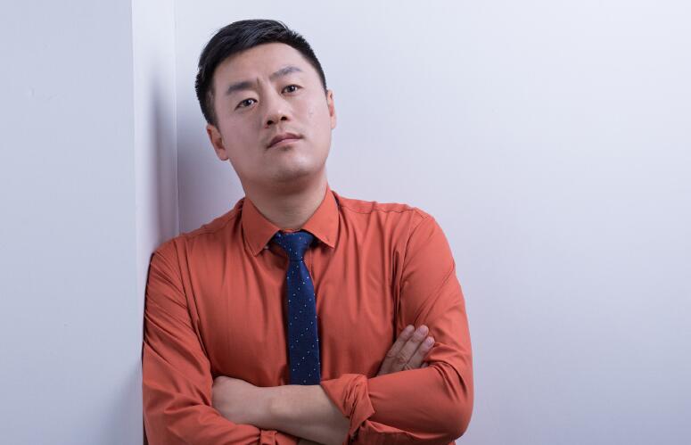 宋晓峰本人是真的口吃磕巴吗(宋晓峰犯什么事了)