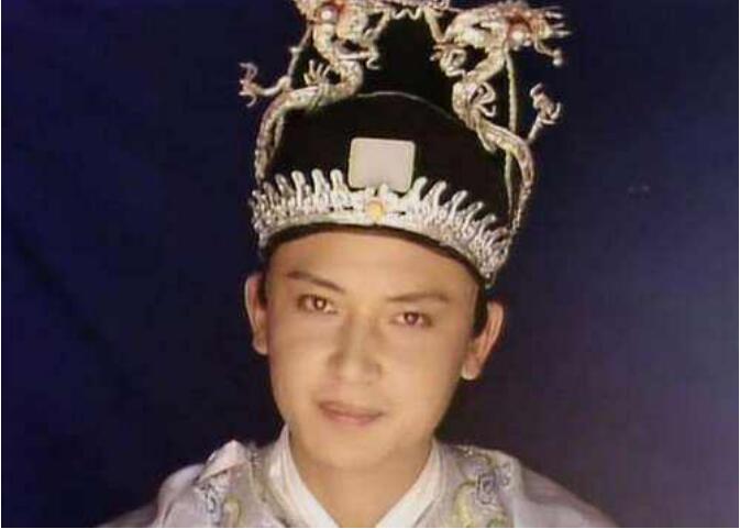 侯长荣为什么没演贾宝玉(电视剧贾宝玉结局是什么) 侯长荣为什么没演贾宝玉(电视剧贾宝玉结局是什么)