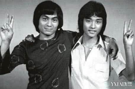 钟伟强中国好声音第一首歌叫什么？谭咏麟如(钟伟强中国好声音第几期)