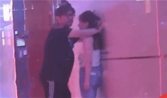 李湘和谢娜谁的地位高点？何炅喜欢李湘还是