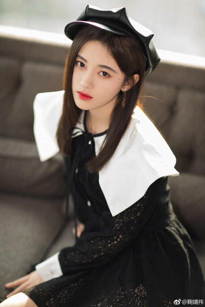 鞠婧祎颜值秒杀关晓彤图(关晓彤鞠婧祎素颜)