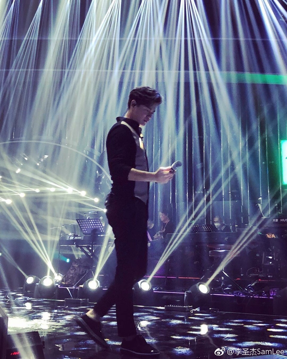 李圣杰是同性恋吗？李圣杰和周杰伦是什么关