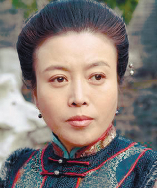 丁嘉丽年轻时候的照片(丁嘉丽照片个人资料年轻)