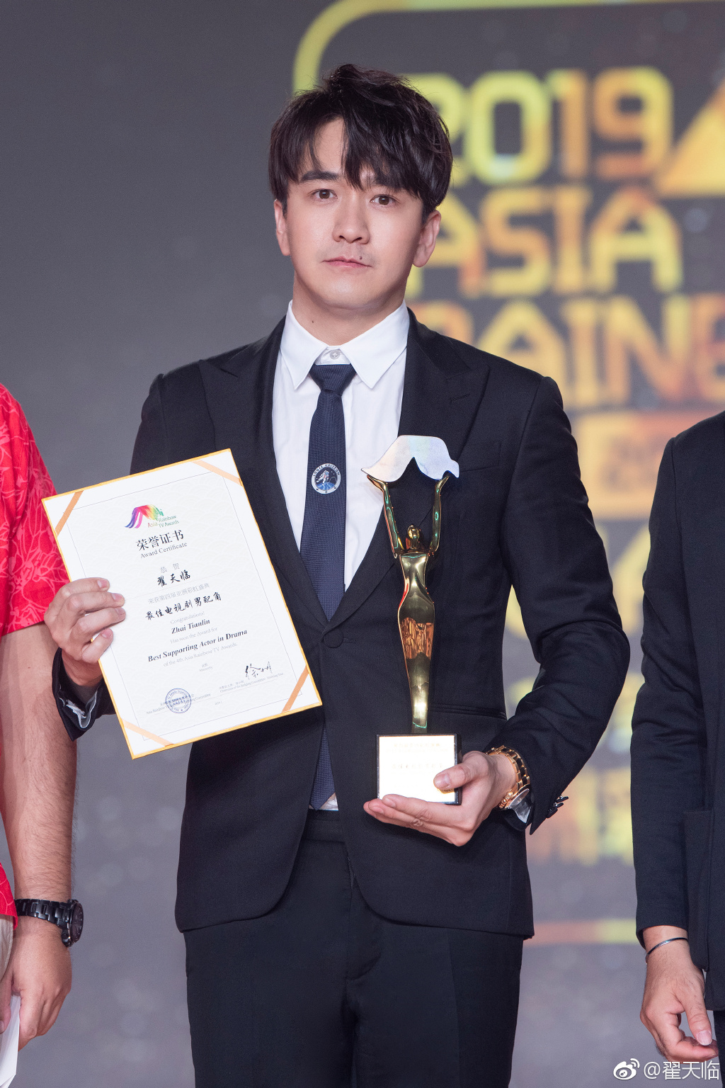 翟天临小时候为什么在日本生活 翟天临小时候为什么在日本生活