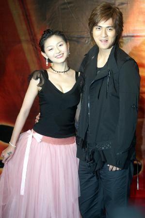 大s打掉周渝民的孩子真假(大s跟周渝民为什么分手)