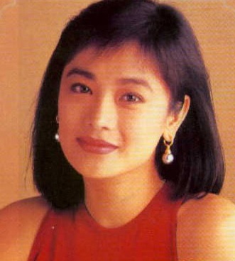 张艾嘉年轻时候好漂亮照片(张艾嘉长得漂亮吗)