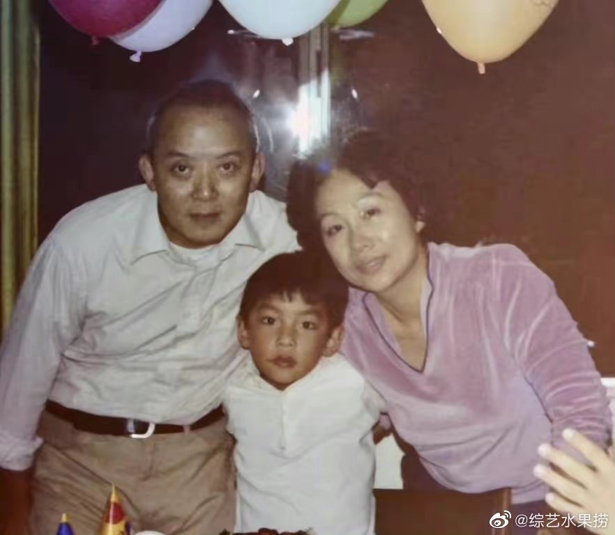 吴彦祖妈妈过世了吗？吴彦祖爸爸妈妈长什么