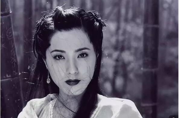 米露和杨功是什么关系？米露的腿好弯图片站