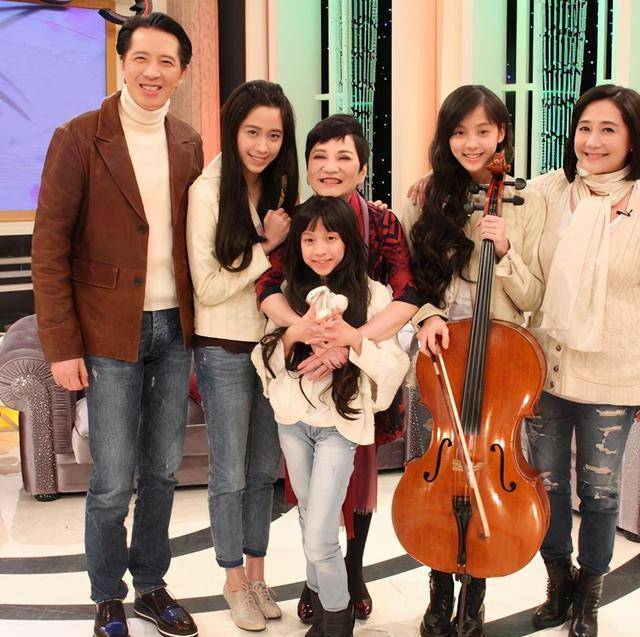 陈立农欧阳娣娣谈恋爱?欧阳娣娣妈妈说出真 陈立农欧阳娣娣谈恋爱?欧阳娣娣妈妈说出真