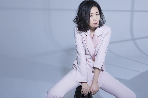 刘敏涛是王凯的妈妈吗?刘敏涛现在和老公离(刘敏涛的老公是谁王凯吗)