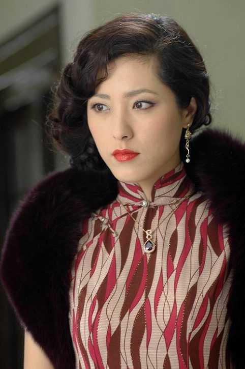 曾黎是黄磊的学生吗?曾黎和王丽坤太像了对(曾黎 黄磊) 曾黎是黄磊的学生吗?曾黎和王丽坤太像了对(曾黎 黄磊)