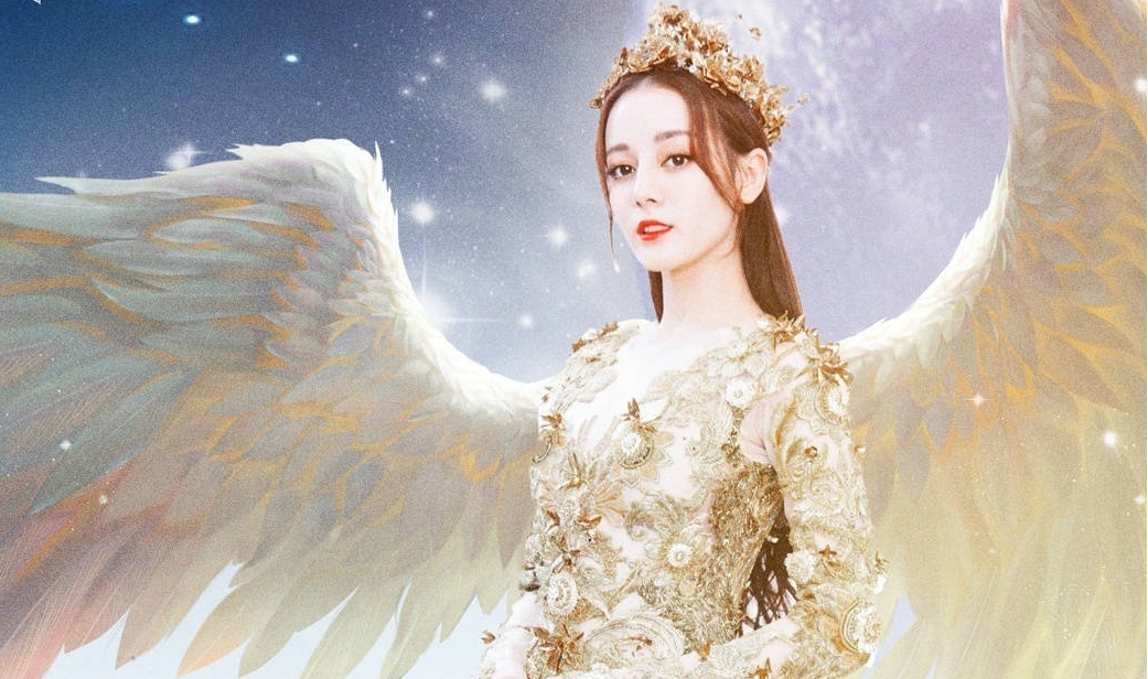 迪丽热巴素颜真实照片(迪丽热巴素颜照)