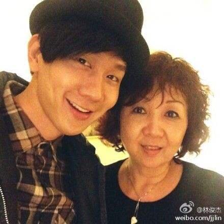 八卦：林俊杰为什么叫JJ、亮晶晶、版五同