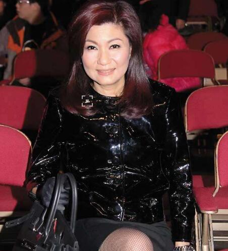 乐易玲年轻时候的照片(乐易玲结婚没)