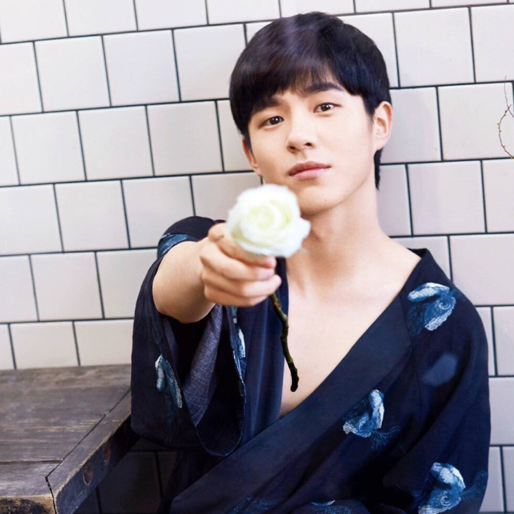 为什么陈思诚喜欢用刘昊然?刘昊然家庭背景 为什么陈思诚喜欢用刘昊然?刘昊然家庭背景