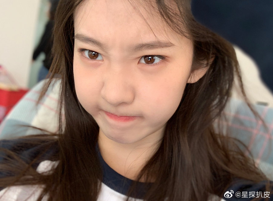 张艺凡为什么是时代峰峻的二公主