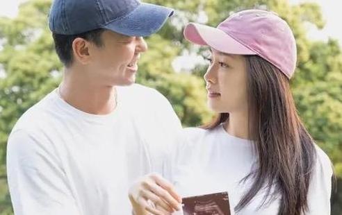 柯有伦纹身了他父亲柯受良的图案 柯有伦纹身了他父亲柯受良的图案