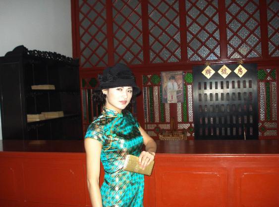 邹开云是不是反串演员(邹龙反串视频)