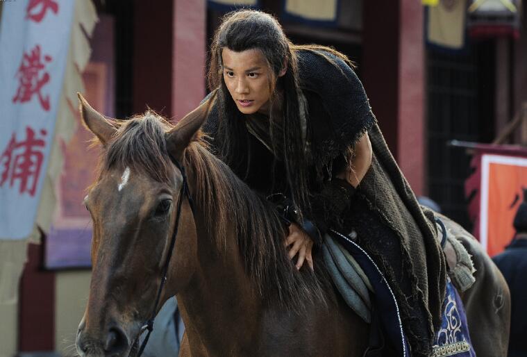 郑业成安悦溪在一起了?郑业成双眼皮是割的 郑业成安悦溪在一起了?郑业成双眼皮是割的