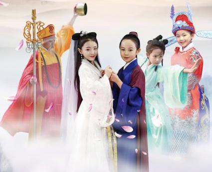 陶奕希家的别墅照片(陶奕希的全家照)