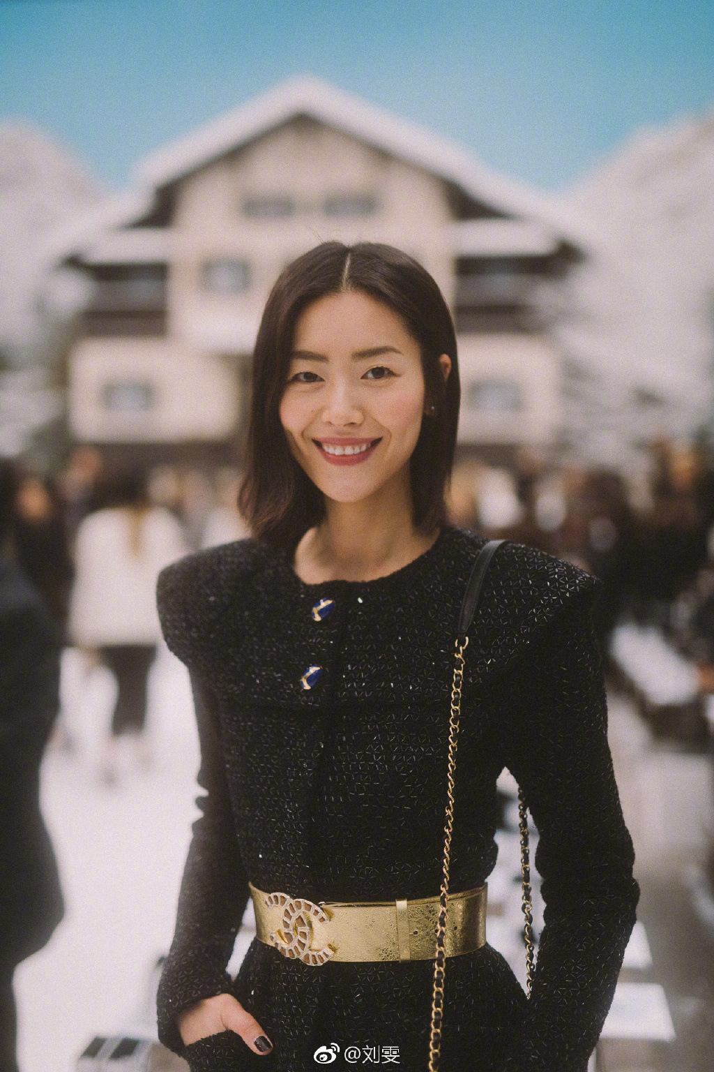 刘雯颧骨高会克夫纯属迷信(刘雯是高颧骨方脸吗) 刘雯颧骨高会克夫纯属迷信(刘雯是高颧骨方脸吗)