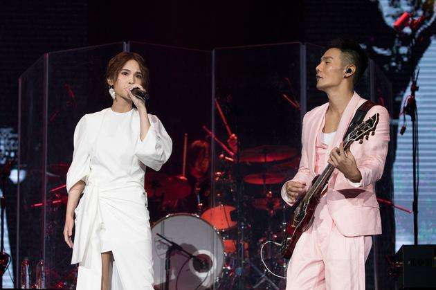 李荣浩杨丞琳交往多久(李荣浩怎么会和杨丞琳在一起)