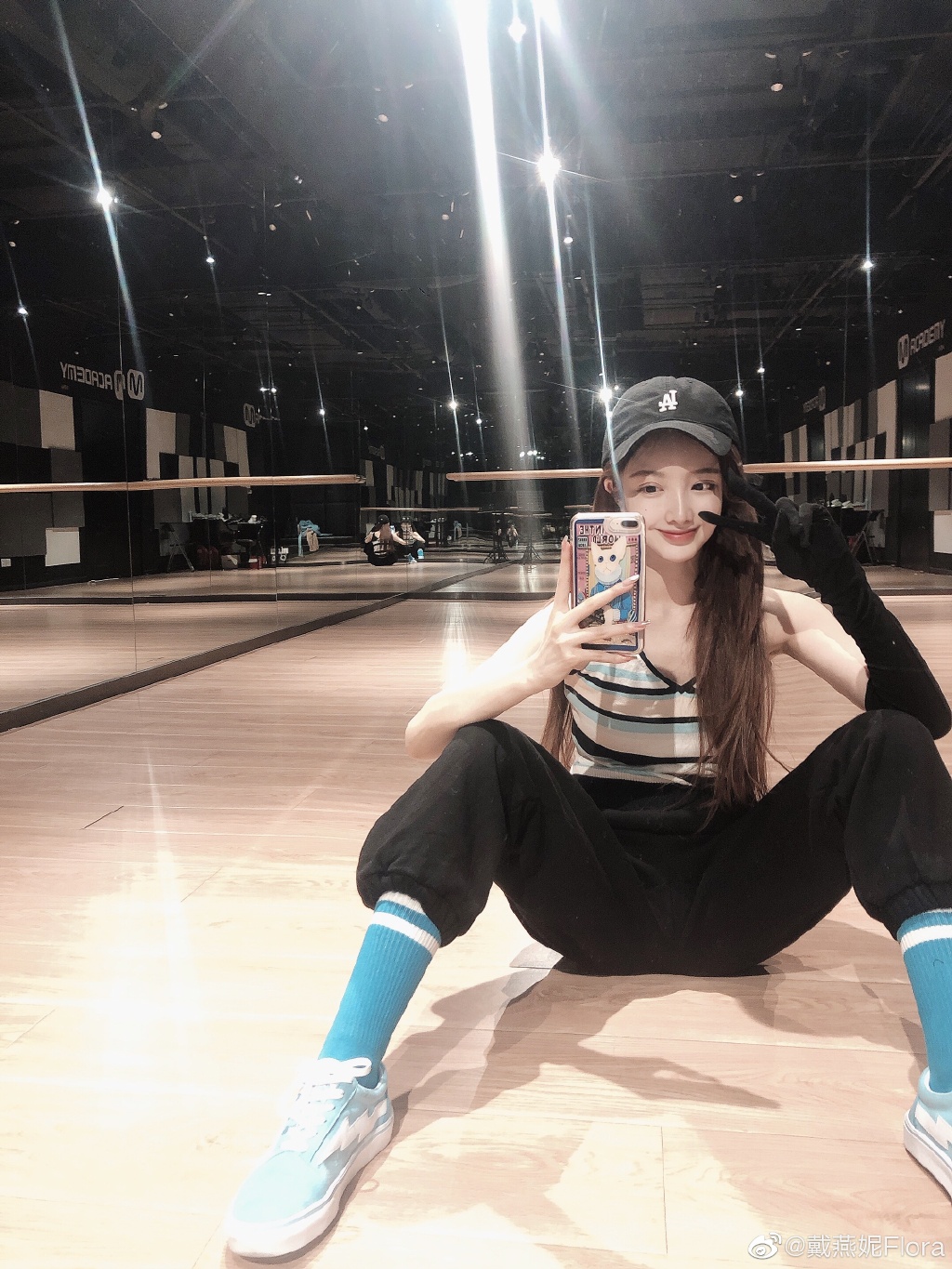 戴燕妮年龄多大了(戴燕妮以前照片) 戴燕妮年龄多大了(戴燕妮以前照片)