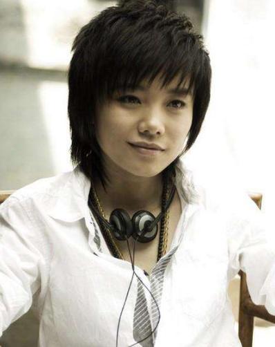 许飞是不是t(许飞是不是有一首毕业歌)