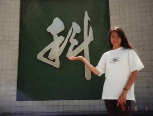 梁咏琪长发很美照片(梁咏琪的发型图片)