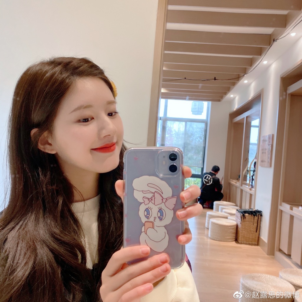 赵露思是运动员出身吗(赵露思到底是运动员还是演员) 赵露思是运动员出身吗(赵露思到底是运动员还是演员)