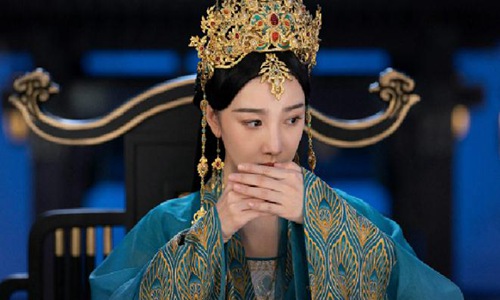 陈小纭整骨近十次(陈小纭削过骨吗)