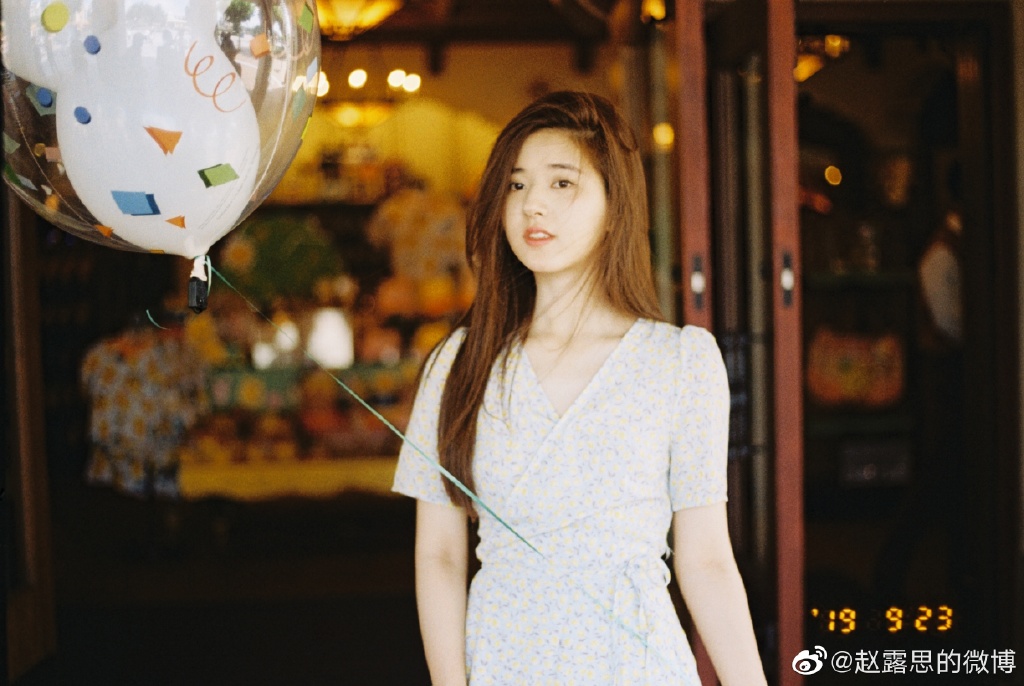 赵露思是运动员出身吗(赵露思到底是运动员还是演员) 赵露思是运动员出身吗(赵露思到底是运动员还是演员)