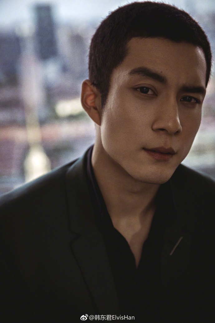 韩东君割双眼皮整容前后对比照