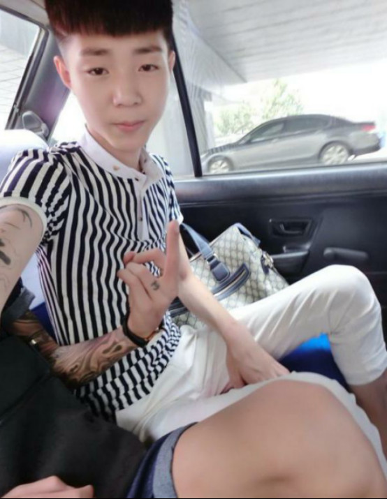 网红刘梦竟然是女的(刘梦网红图片) 网红刘梦竟然是女的(刘梦网红图片)