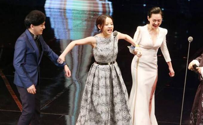 黄子佼为什么能当跨界歌王的评委