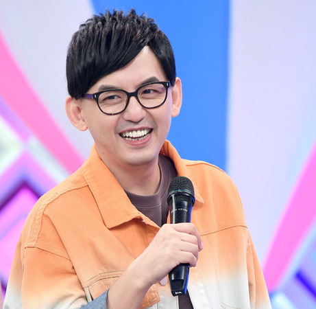 黄子佼为什么能当跨界歌王的评委