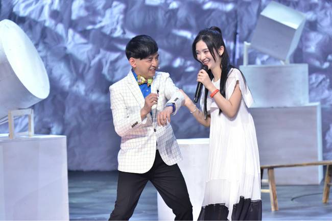 黄子佼为什么能当跨界歌王的评委