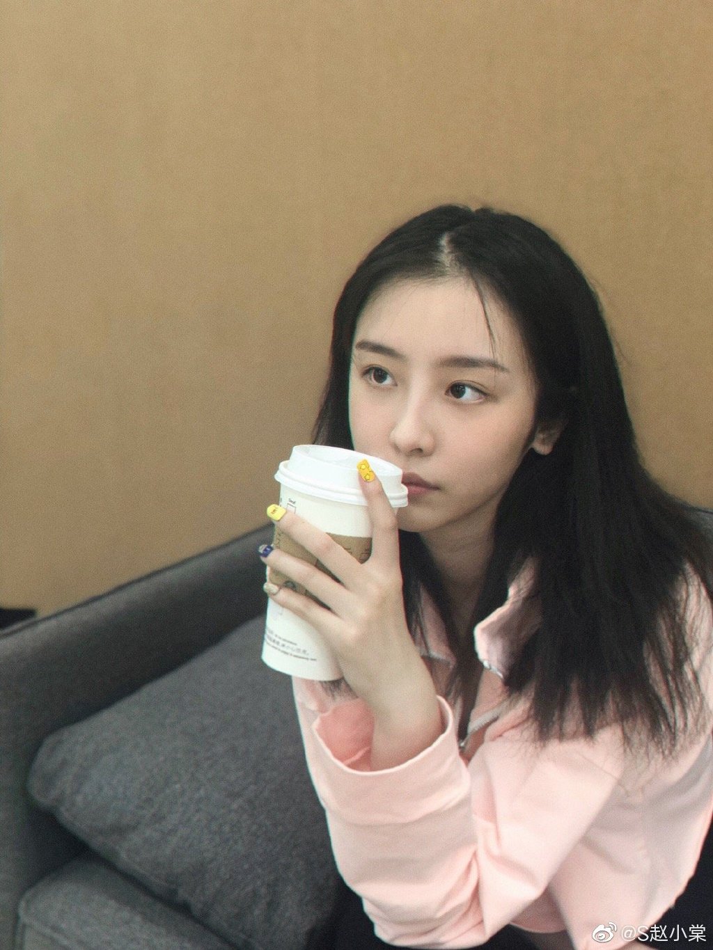 lisa夸赵小棠笑的甜段小薇翻白眼视频