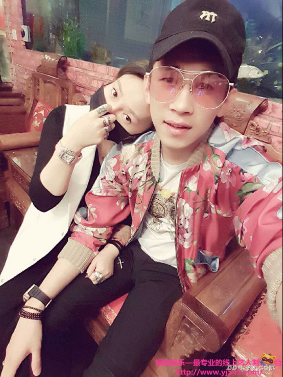 网红刘梦竟然是女的(刘梦网红图片) 网红刘梦竟然是女的(刘梦网红图片)