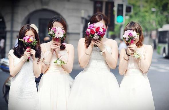 当伴娘是晦气还是喜气(伴娘是给新娘挡晦气吗)