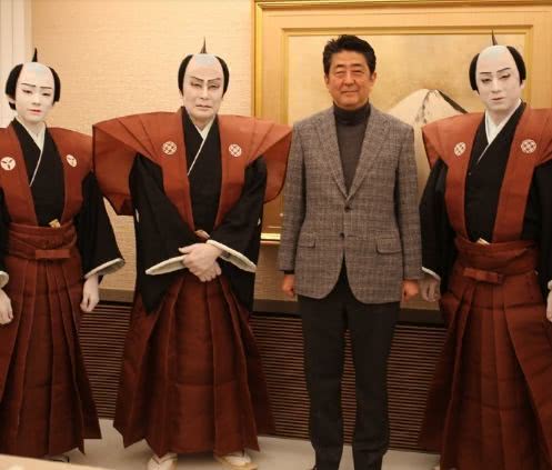 日本歌舞伎等于豪门吗(日本歌舞伎地位高吗)