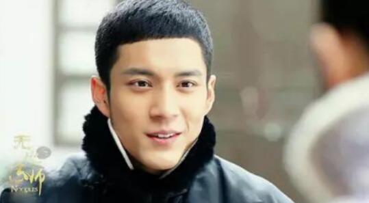 韩东君割双眼皮整容前后对比照