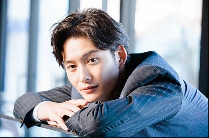 八卦:冈田将生为什么叫卷卷、阿拉伯王子、