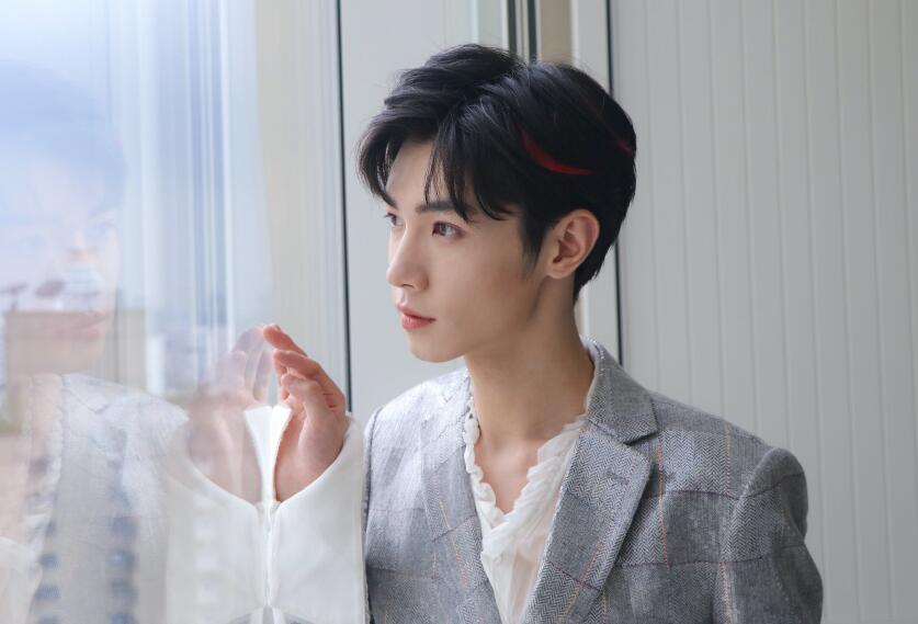 宋继扬为什么叫宋佳、及时雨、星星