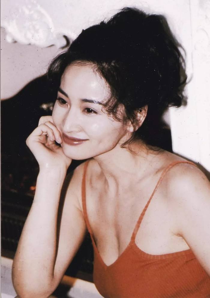 于莉被阔太太打时照片有吗