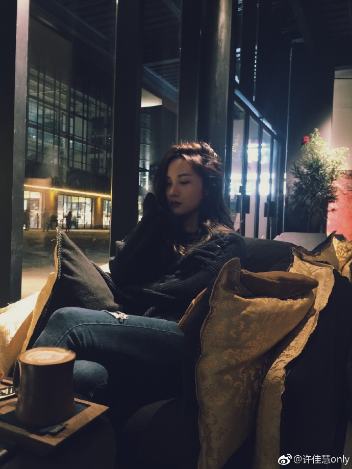 许佳慧现在最新的出场费是多少钱