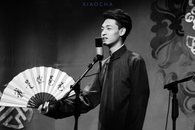 秦霄贤妈妈被银行告上法院(秦霄贤妈妈欠款)