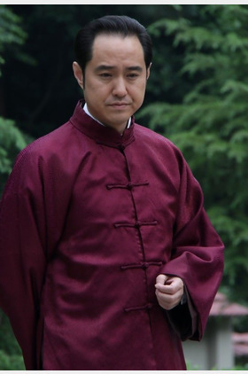 冯雷和翟天临长的很像对比图(翟天临和谁长得像)