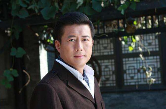 高曙光年轻时候的照片真帅(高曙光年轻时的照片个人资料简介)